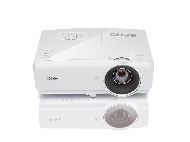 Проектори BenQ MH684